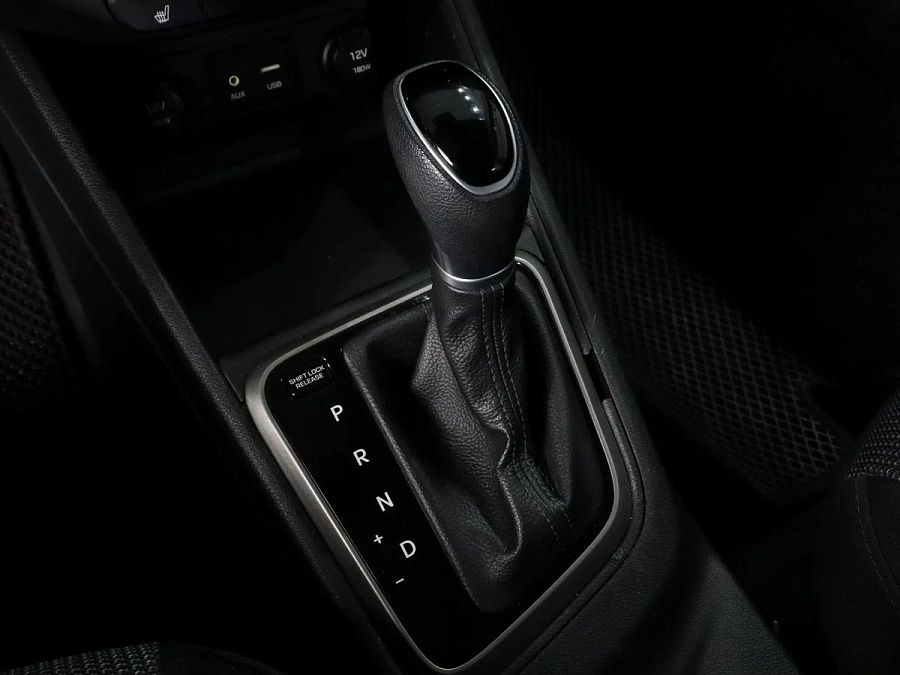 Hyundai Solaris, 2018г., передний привод, автомат