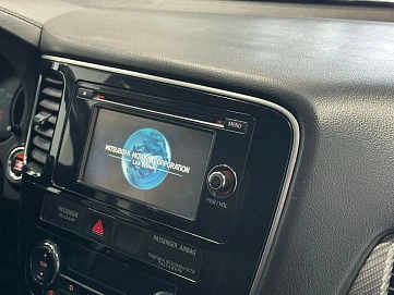 Mitsubishi Outlander, 2015г, полный привод, вариатор