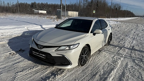 Toyota Camry, 2021г, передний привод, автомат