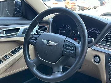 Hyundai Genesis, 2016г, задний привод, автомат