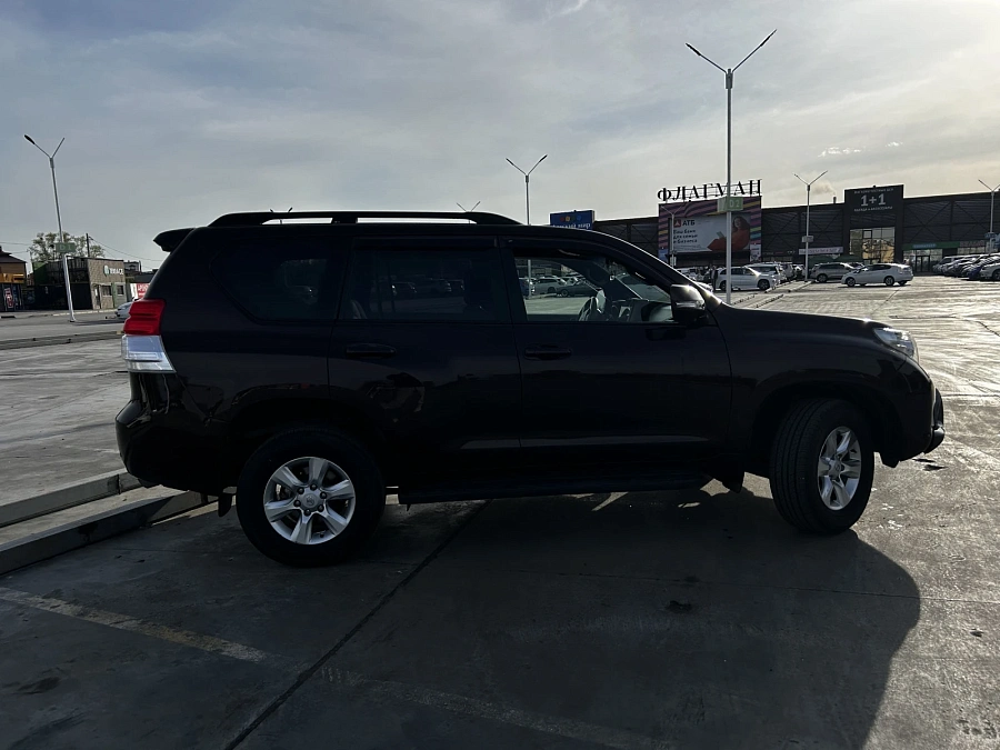 Toyota Land Cruiser Prado, 2010г., полный привод, автомат
