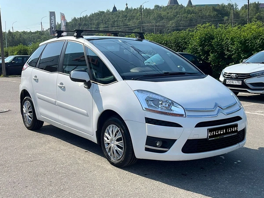 Citroen C4 Picasso, 2012г., передний привод, механика