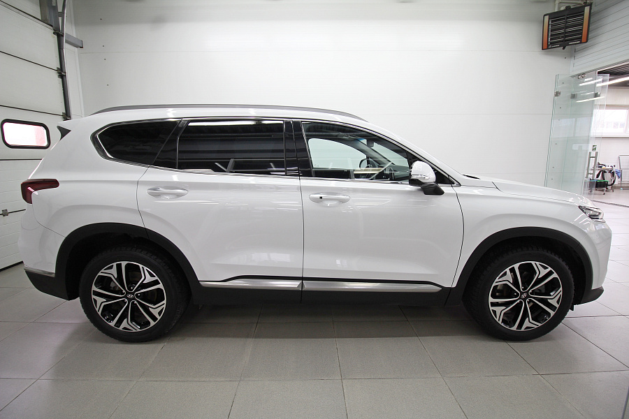 Hyundai Santa Fe, 2019г., передний привод, автомат