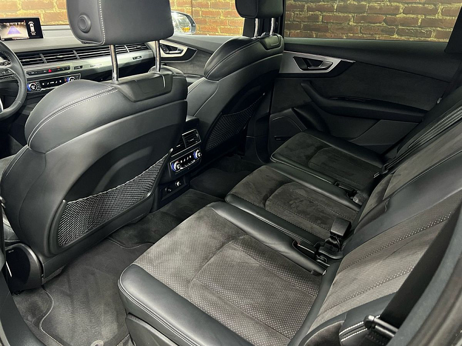 Audi Q7, 2017г., полный привод, автомат