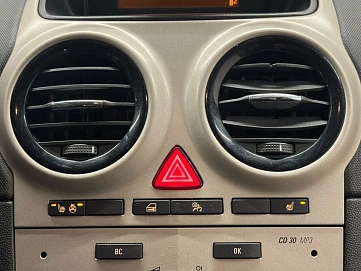 Opel Corsa, 2008г, передний привод, механика