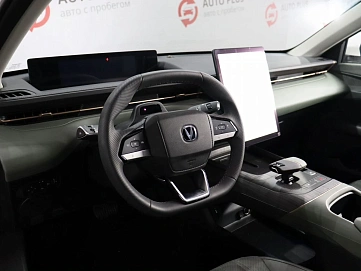 Changan Lamore, 2024г, передний привод, робот