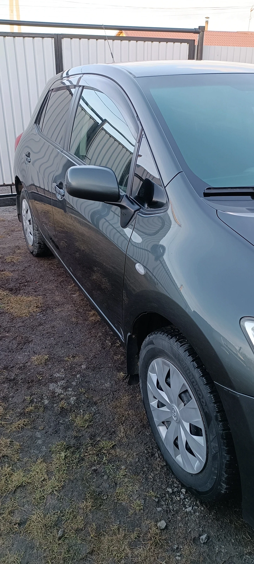 Toyota Auris, 2008г., передний привод, механика