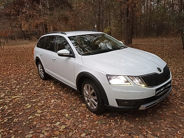 Skoda Octavia, 2017г, полный привод, робот