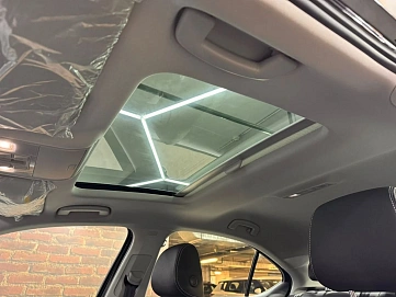 Skoda Superb, 2025г, передний привод, робот