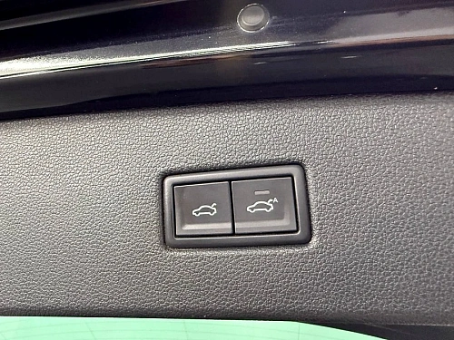 Volkswagen Tiguan, 2020г, полный привод, робот