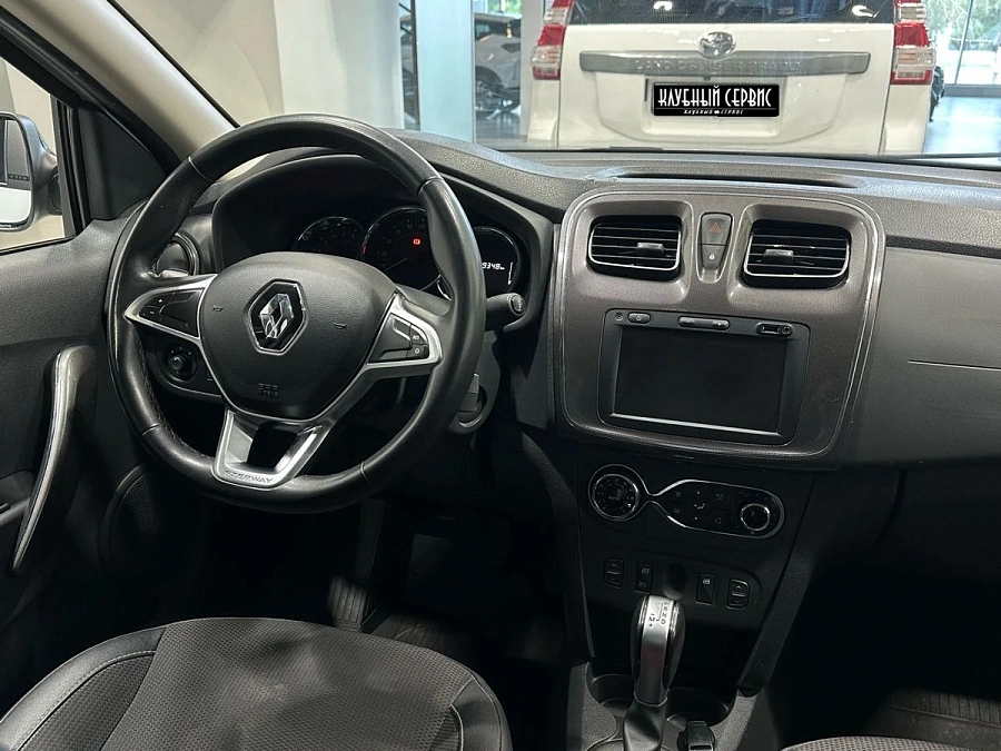 Renault , 2021г., передний привод, вариатор