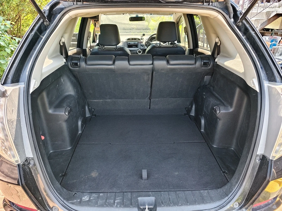 Honda Fit Shuttle, 2013г., передний привод, вариатор