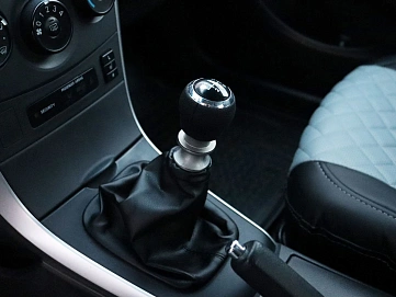 Toyota Corolla, 2012г, передний привод, механика