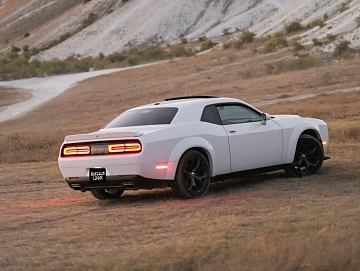 Dodge Challenger, 2019г, задний привод, автомат