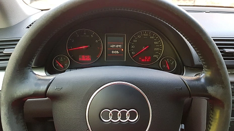 Audi A4, 2002г, полный привод, механика