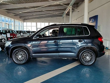 Volkswagen Tiguan, 2011г, полный привод, автомат