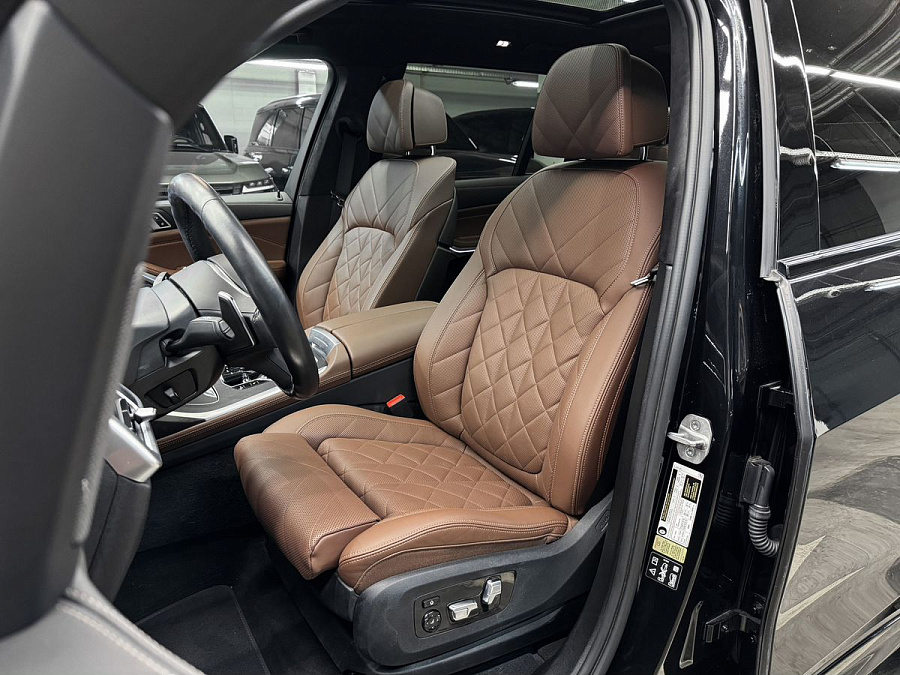 BMW X7, 2023г., полный привод, автомат