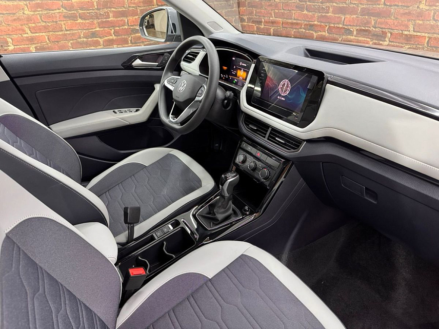Volkswagen Tharu XR, 2024г., передний привод, автомат