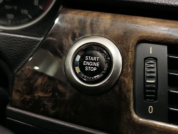 BMW 3 серии, 2006г, задний привод, автомат