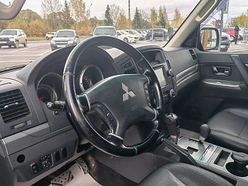 Mitsubishi Pajero, 2013г, полный привод, автомат