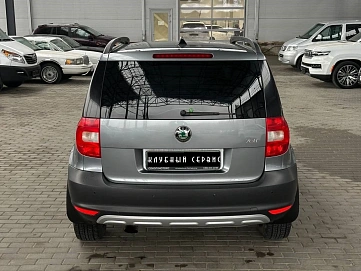 Skoda Yeti, 2011г, передний привод, механика