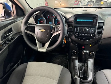 Chevrolet Cruze, 2009г, передний привод, автомат
