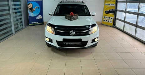 Volkswagen Tiguan, 2011г, полный привод, механика