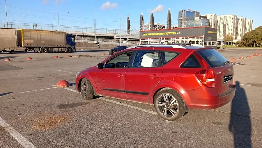 Kia Ceed, 2011г., передний привод, автомат