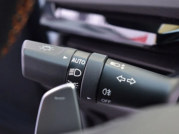 Changan UNI-V, 2024г., передний привод, робот