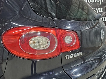 Volkswagen Tiguan, 2011г, полный привод, автомат