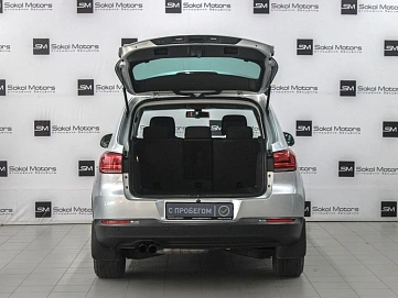 Volkswagen Tiguan, 2016г, передний привод, робот
