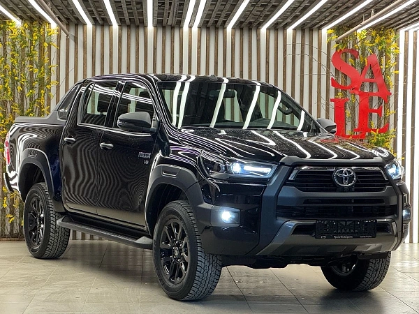 Toyota Hilux, 2023г., полный привод, автомат