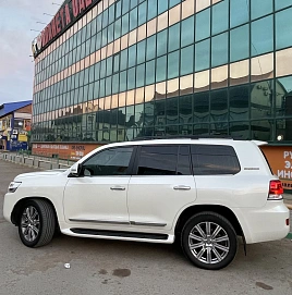 Toyota Land Cruiser, 2019г, полный привод, автомат
