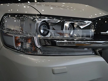 Toyota Land Cruiser, 2017г, полный привод, автомат