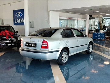 Skoda Octavia, 2006г, передний привод, механика