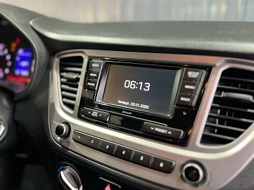 Hyundai Solaris, 2021г, передний привод, автомат