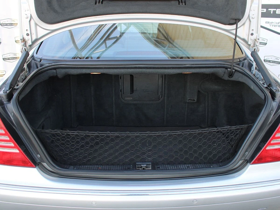 Mercedes-Benz S-Класс, 2002г., задний привод, автомат