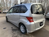 Honda Freed, 2010г., передний привод, вариатор