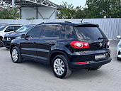 Volkswagen Tiguan, 2009г., полный привод, автомат