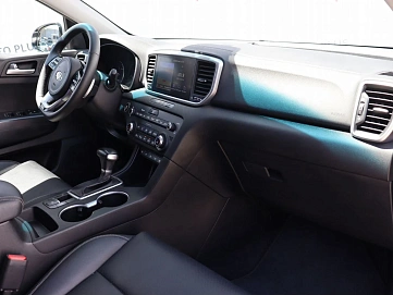Kia Sportage, 2018г, передний привод, робот