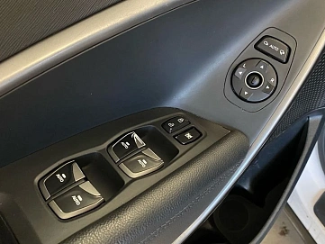 Hyundai Santa Fe, 2016г., полный привод, автомат