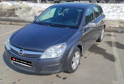 Opel Astra, 2012г, передний привод, механика