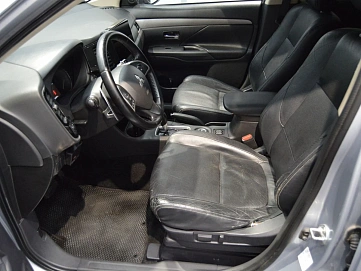 Mitsubishi Outlander, 2012г, полный привод, вариатор