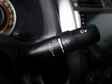 Toyota Corolla, 2012г, передний привод, механика