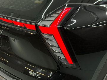 Geely Atlas, 2023г, передний привод, робот