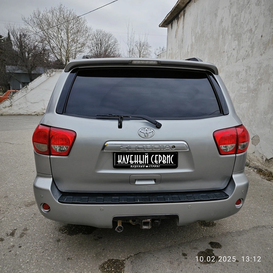 Toyota Sequoia, 2008г., полный привод, автомат