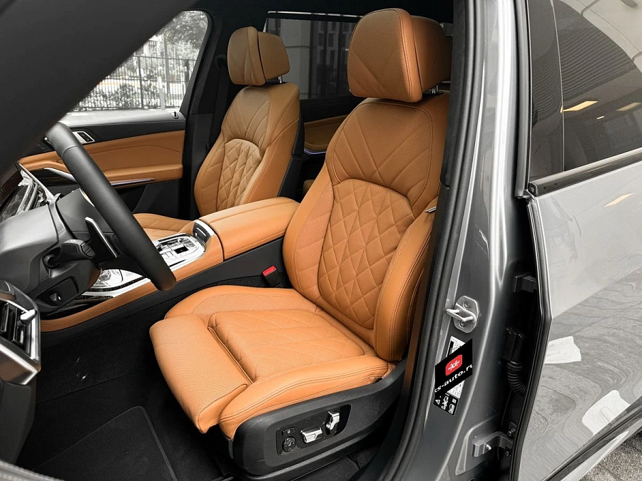 BMW X7, 2025г., полный привод, автомат