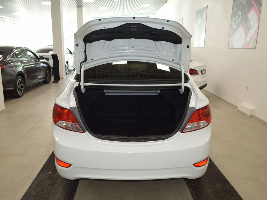 Hyundai Solaris, 2014г., передний привод, механика