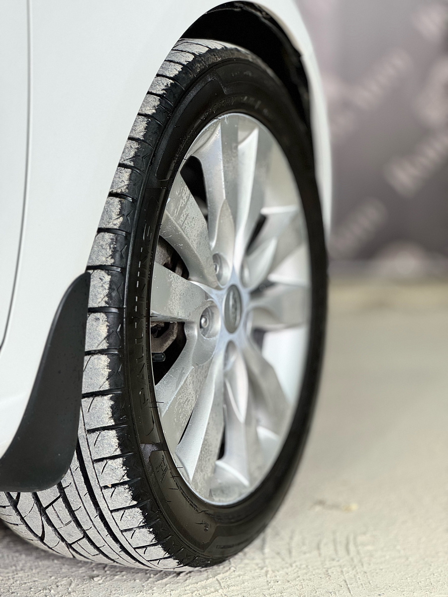 Kia Cerato, 2012г., передний привод, автомат