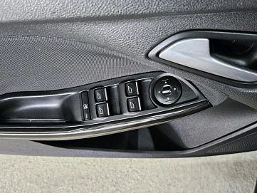 Ford Focus, 2011г, передний привод, робот